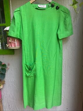 VINTAGE Albert Nipon Lime Green Short Sleeve in Great Condition